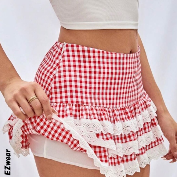 SHEIN Dresses & Skirts - SHEIN‎ Gingham Skort! Size Small - Never Before Worn!